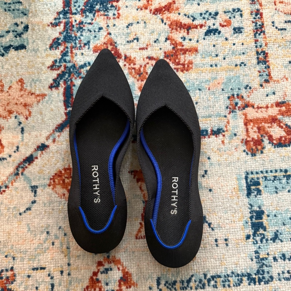 Rothy's Black Pointed Knit Flats with Blue Trim